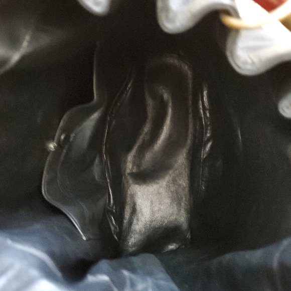 Black Leather Tortoise Vintage Gucci Handbag - Picture 6 of 11